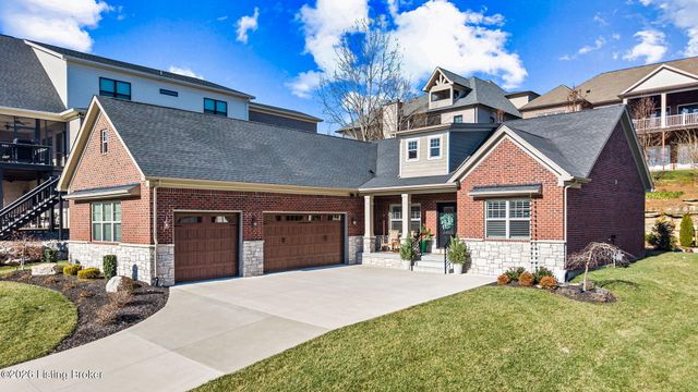 4203 Hidden Bluff Ct, Louisville, KY 40241