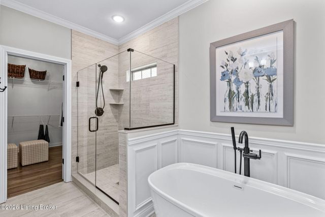 4203 Hidden Bluff Ct, Louisville, KY 40241