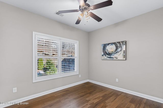 4203 Hidden Bluff Ct, Louisville, KY 40241