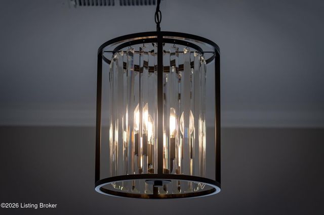 4203 Hidden Bluff Ct, Louisville, KY 40241