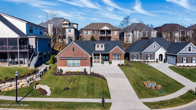 4203 Hidden Bluff Ct, Louisville, KY 40241