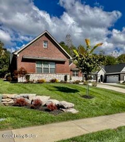 4203 Hidden Bluff Ct, Louisville, KY 40241