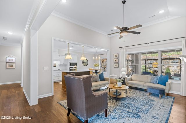 4203 Hidden Bluff Ct, Louisville, KY 40241