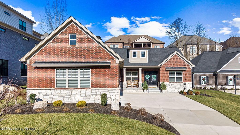 4203 Hidden Bluff Ct, Louisville, KY 40241