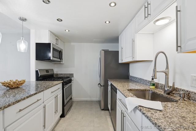 410 W 7th Street 222D, Tulsa, OK 74119