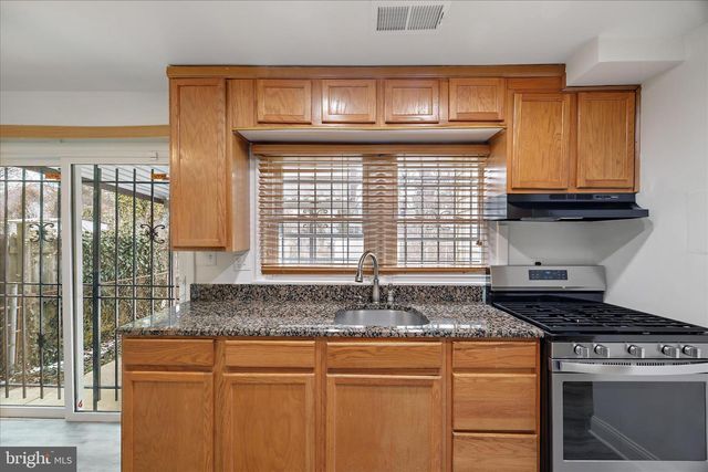 5600 WALKER MILL RD, Capitol Heights, MD 20743