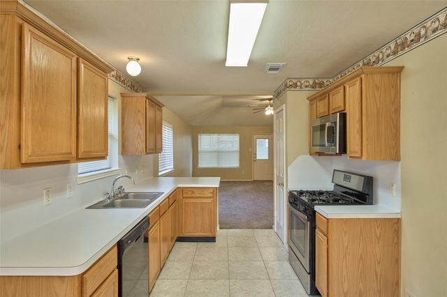 12121 La Salle Branch, Conroe, TX 77304