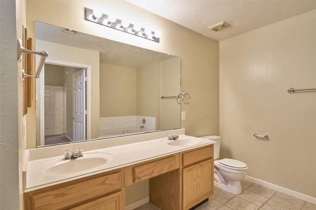 12121 La Salle Branch, Conroe, TX 77304
