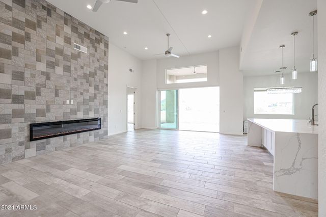 14930 W EL CORTEZ Place, Surprise, AZ 85387