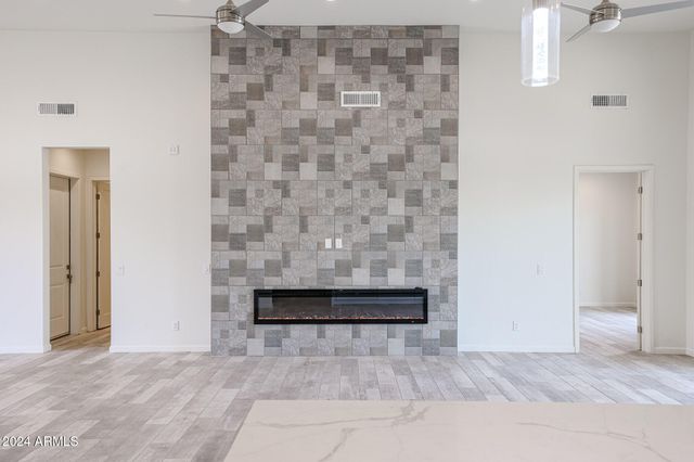 14930 W EL CORTEZ Place, Surprise, AZ 85387