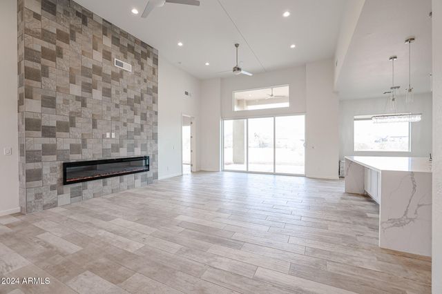 14930 W EL CORTEZ Place, Surprise, AZ 85387