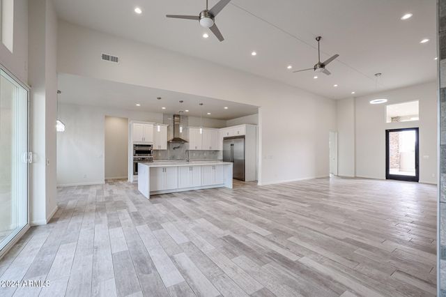 14930 W EL CORTEZ Place, Surprise, AZ 85387