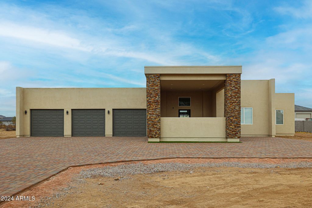 14930 W EL CORTEZ Place, Surprise, AZ 85387 — photo 2