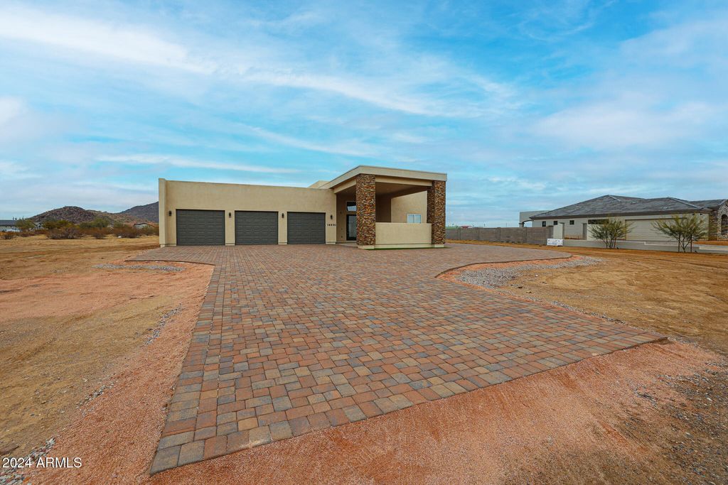 14930 W EL CORTEZ Place, Surprise, AZ 85387 — photo 3