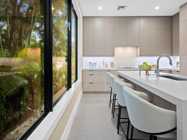 1401 NE 16th Avenue, Fort Lauderdale, FL 33304