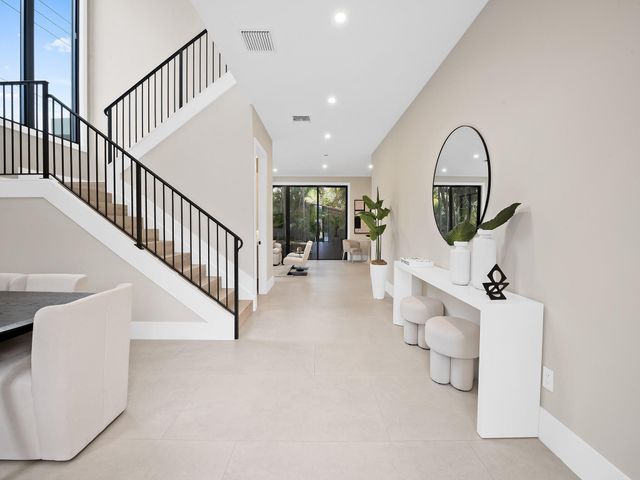 1401 NE 16th Avenue, Fort Lauderdale, FL 33304