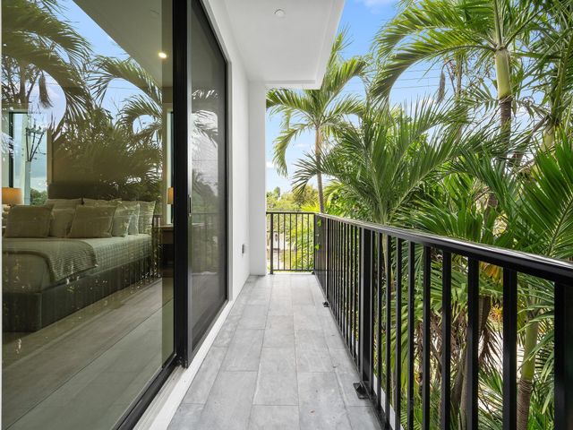 1401 NE 16th Avenue, Fort Lauderdale, FL 33304