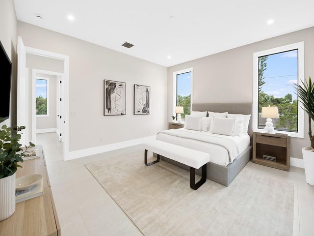 1401 NE 16th Avenue, Fort Lauderdale, FL 33304