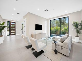 1401 NE 16th Avenue, Fort Lauderdale, FL 33304