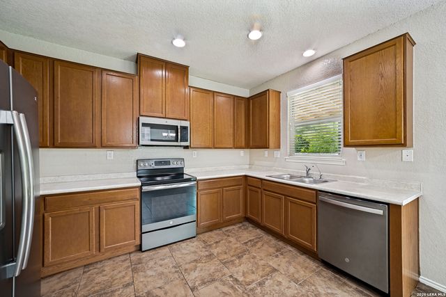 2419 Sundrop Bay, San Antonio, TX 78224