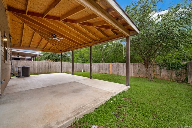 2419 Sundrop Bay, San Antonio, TX 78224