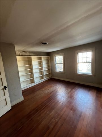 127 Longfellow Road, Jamestown, RI 02835