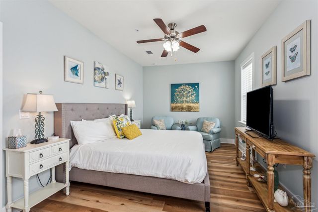 1495 Seaside Cir, Navarre Beach, FL 32566