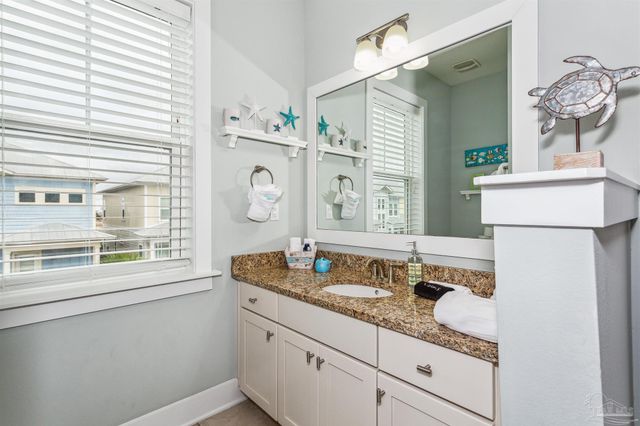 1495 Seaside Cir, Navarre Beach, FL 32566