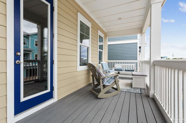 1495 Seaside Cir, Navarre Beach, FL 32566