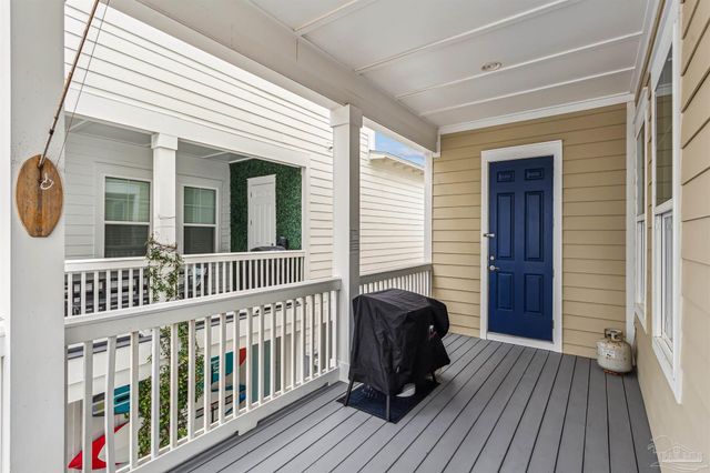 1495 Seaside Cir, Navarre Beach, FL 32566