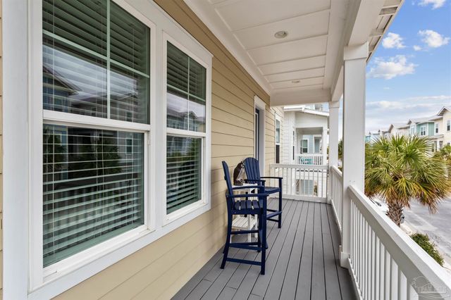 1495 Seaside Cir, Navarre Beach, FL 32566