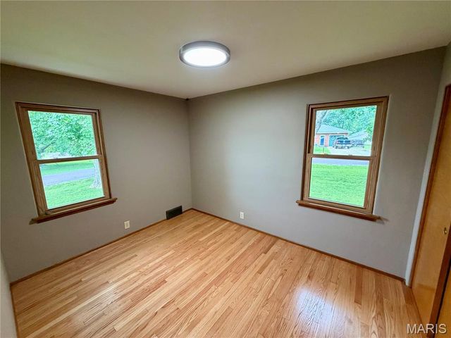 78 N Circle Drive, East Alton, IL 62024