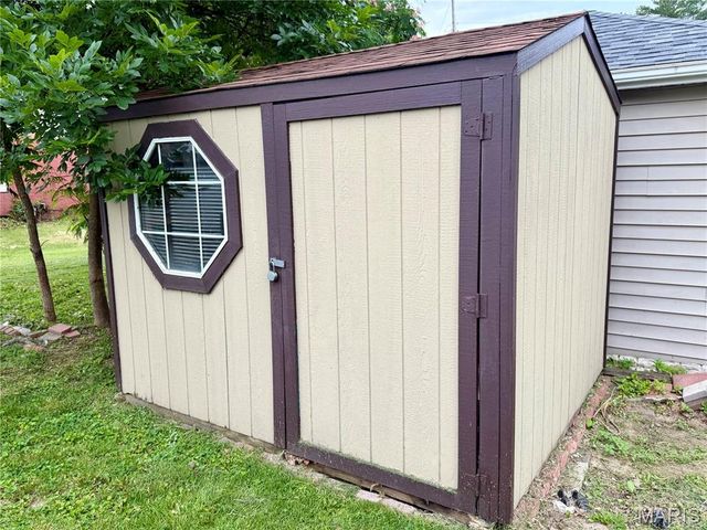 78 N Circle Drive, East Alton, IL 62024