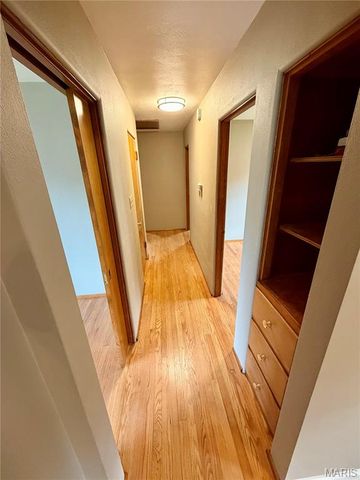 78 N Circle Drive, East Alton, IL 62024