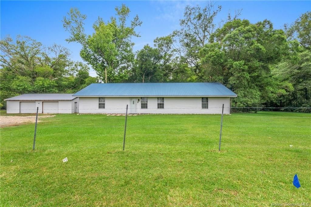 6592 US 171 Highway S, Deridder, LA 70634
