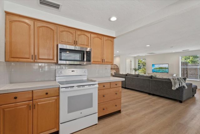 5868 DENISON DRIVE, Venice, FL 34293