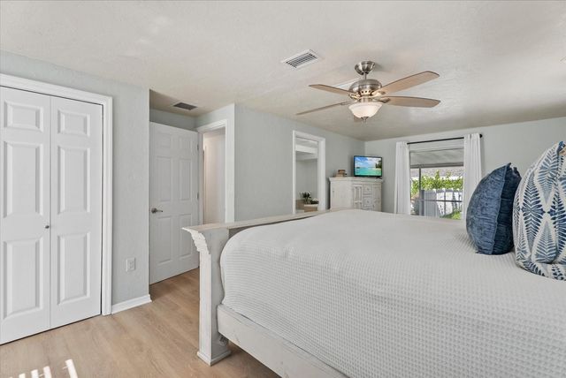 5868 DENISON DRIVE, Venice, FL 34293