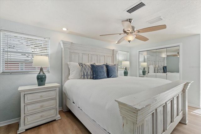 5868 DENISON DRIVE, Venice, FL 34293