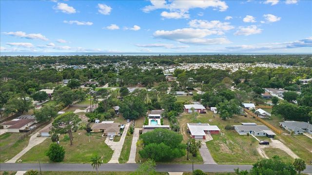 5868 DENISON DRIVE, Venice, FL 34293