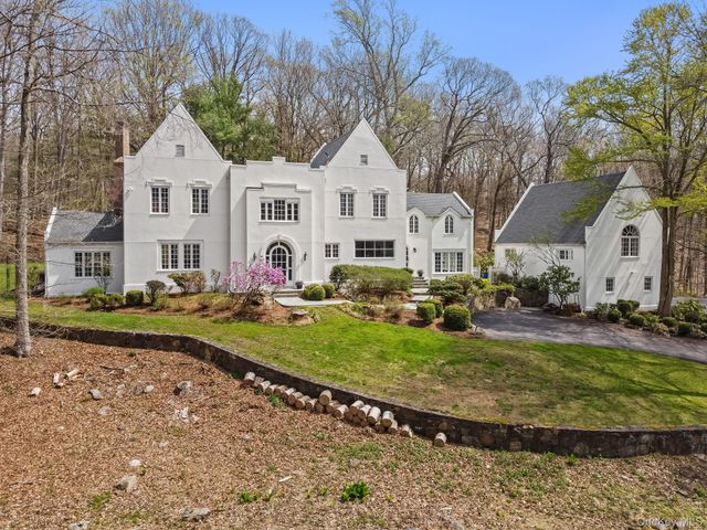 17 Spyrock Road, Pound Ridge, NY 10576