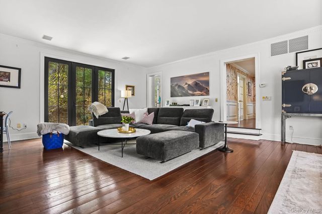 17 Spyrock Road, Pound Ridge, NY 10576