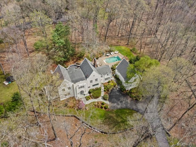 17 Spyrock Road, Pound Ridge, NY 10576