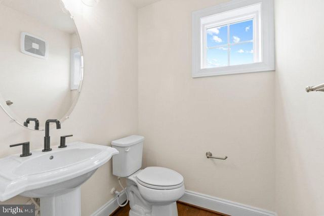 555 PARKLAND RD, Eldersburg, MD 21784