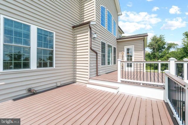 555 PARKLAND RD, Eldersburg, MD 21784