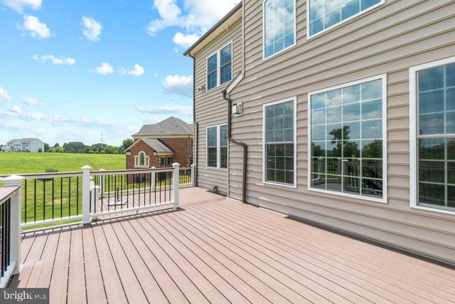 555 PARKLAND RD, Eldersburg, MD 21784