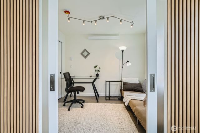 5928 18th Avenue S, Seattle, WA 98108