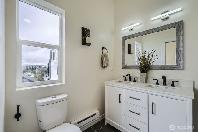 5928 18th Avenue S, Seattle, WA 98108