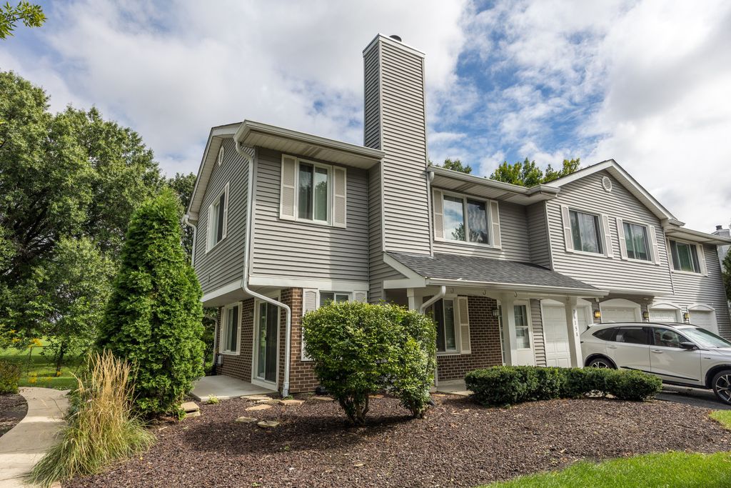 7615 Bristol Court B, Woodridge, IL 60517 — photo 2