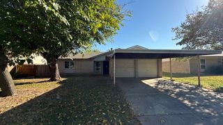 517 Fox Drive, Saginaw, TX 76179