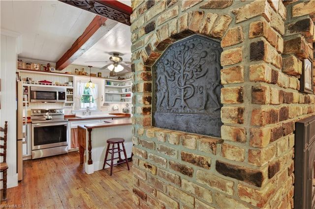 2067 Bethlehem Church Road NE, Floyd, VA 24091